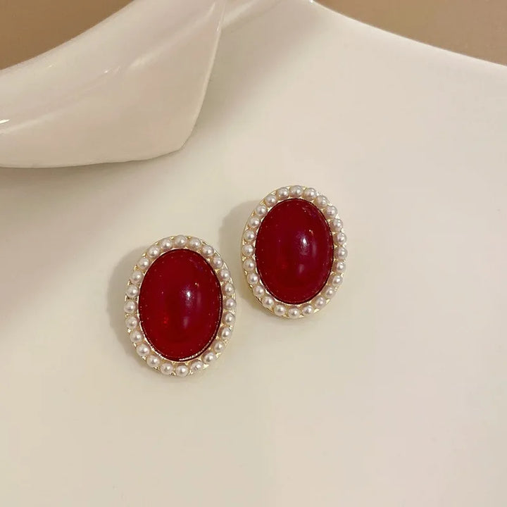 Elowra Molten Resin Studs