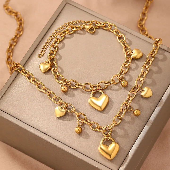 The Hearts of Heritage Charm Set