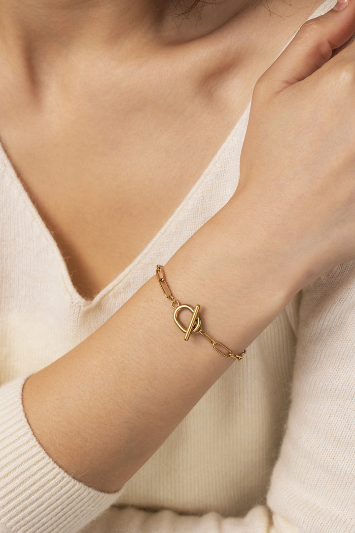 Toggle Clasp Paperclip Chain Bracelet