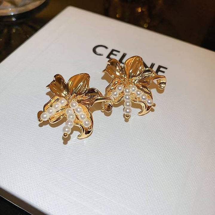 Honey Petal Pearl Earrings