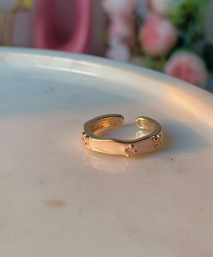 Quiet Luxe Vintage Ring