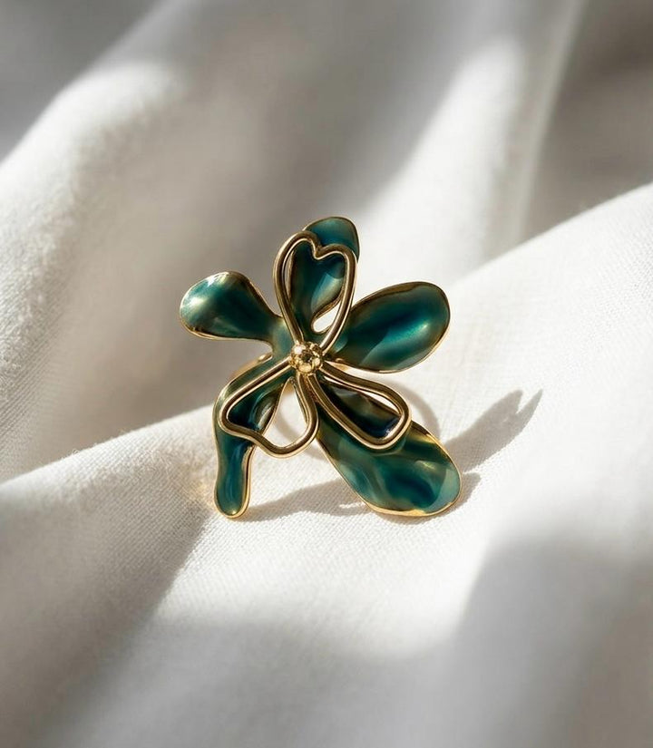 Sea Statement Orchid Ring