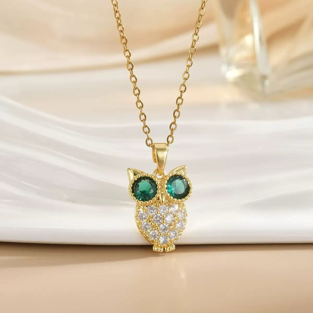 Green-eyed Lumière Necklace