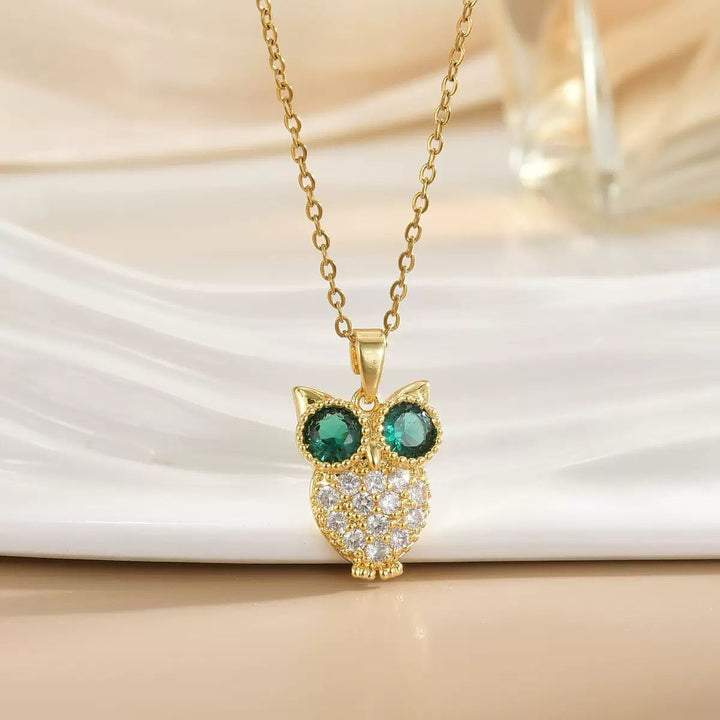Green-eyed Lumière Necklace