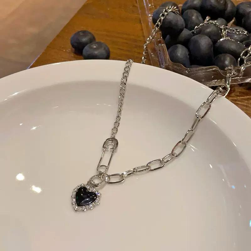 Baddie in Love Necklace