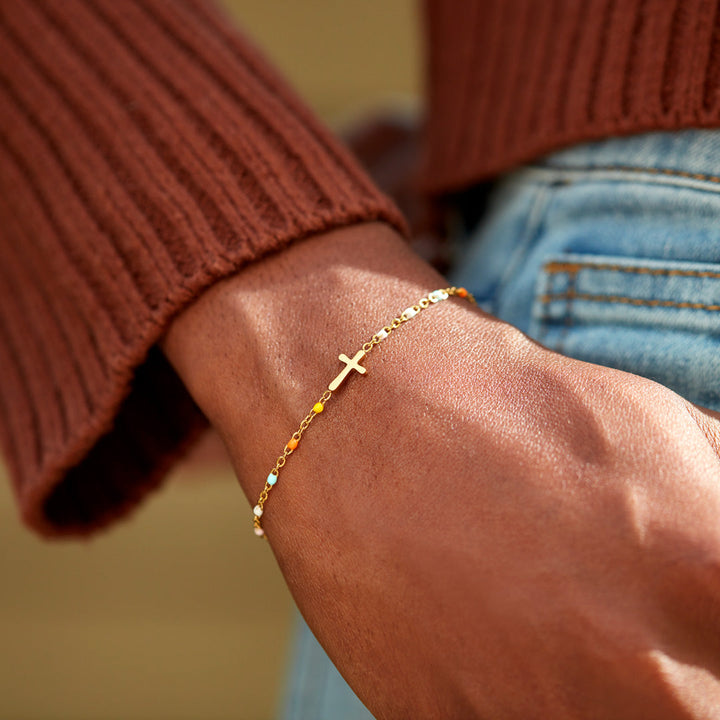 My Small Circle Of Female Friends Cross Bracelet