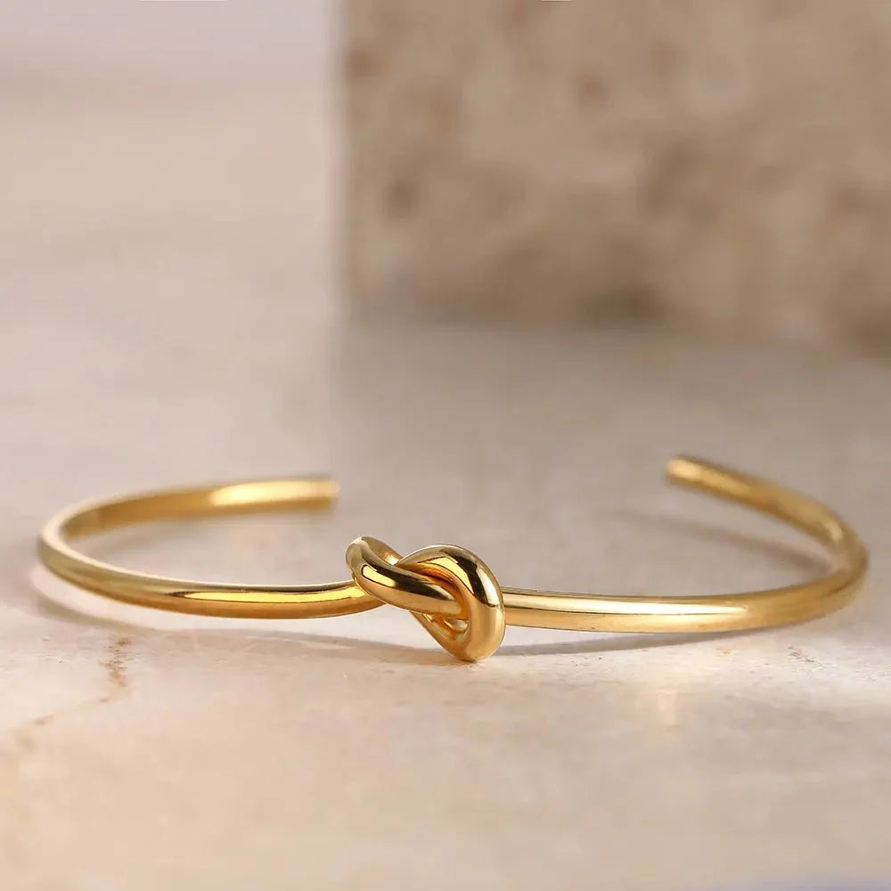 Classic Knot Bracelet