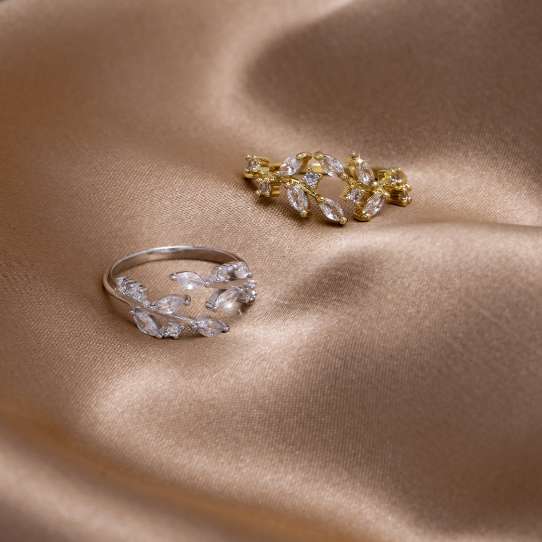 Crystal Ring Vine 18K Gold