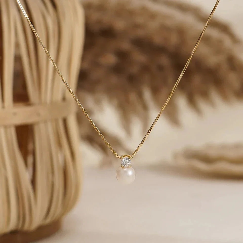 Dainty Diamond Pearl Necklace