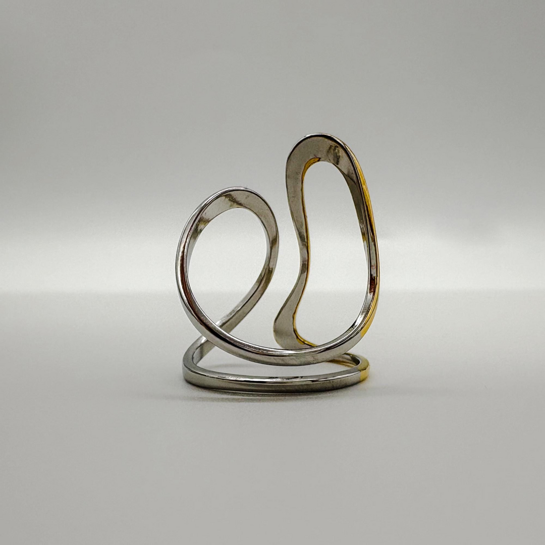 Two Tone Wavy Ring