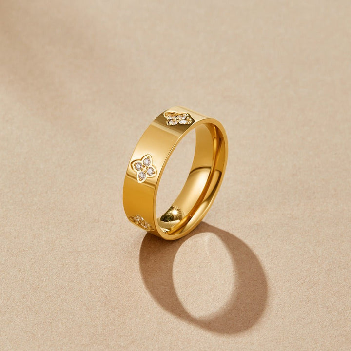 Gold Clover Ring with Crystals