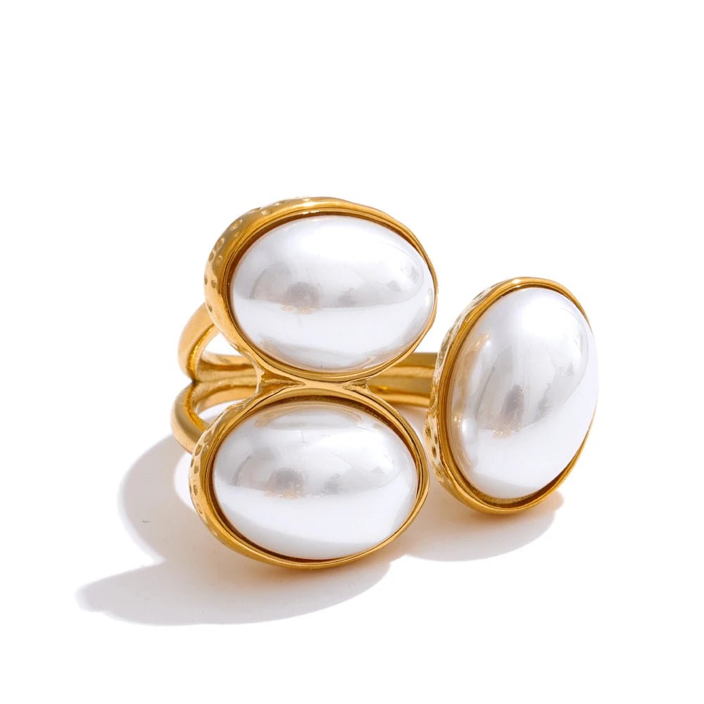 Golden Cluster Ring