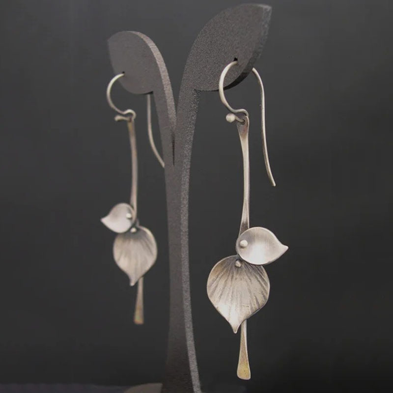 Vintage Silver Leaf Pattern Earrings
