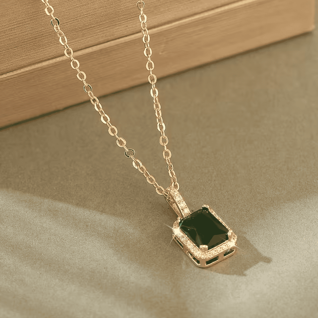 Elegant Emerald Grace Necklace