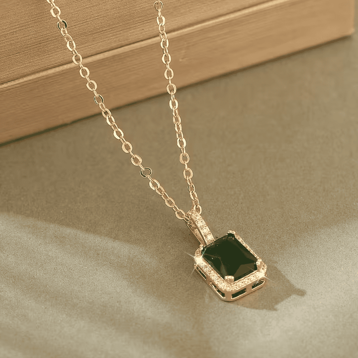 Elegant Emerald Grace Necklace