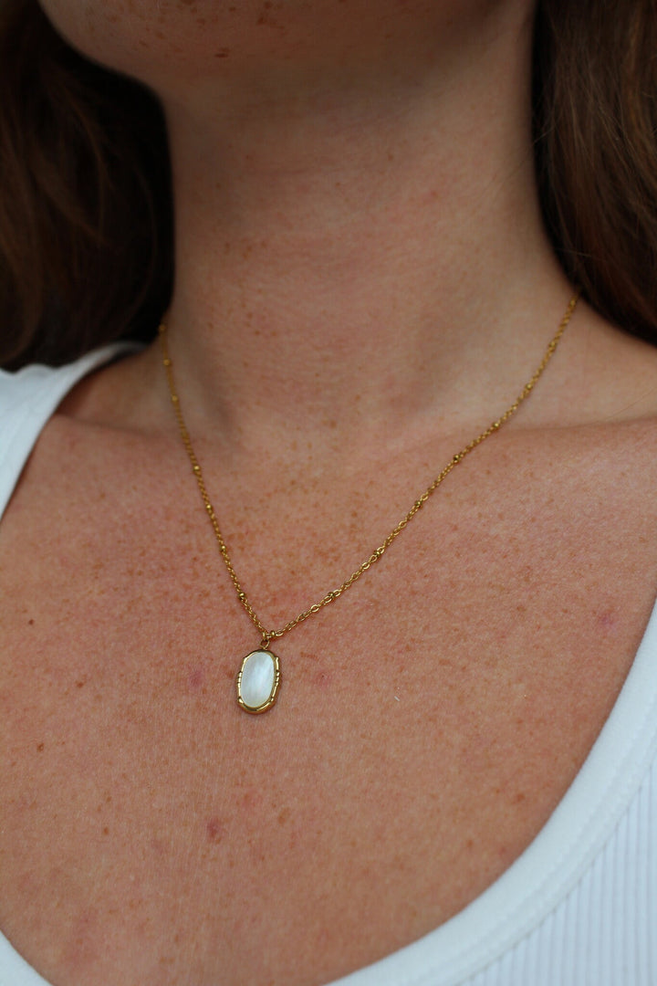 Evelyn - Necklace - Natural Stone - Stainless Steel