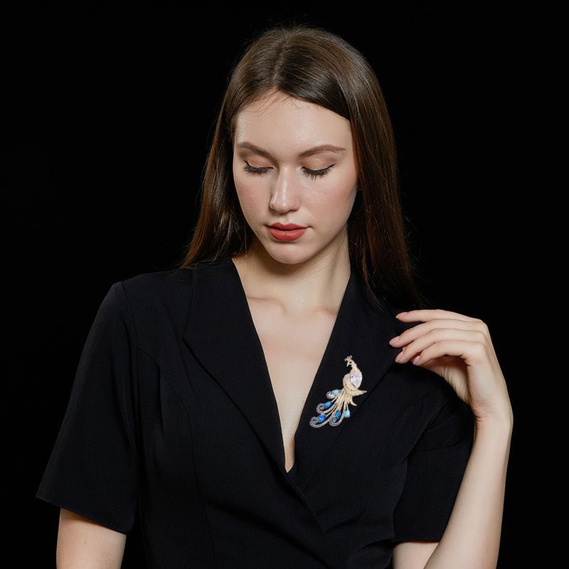 Jewelcrest Peacock Brooch