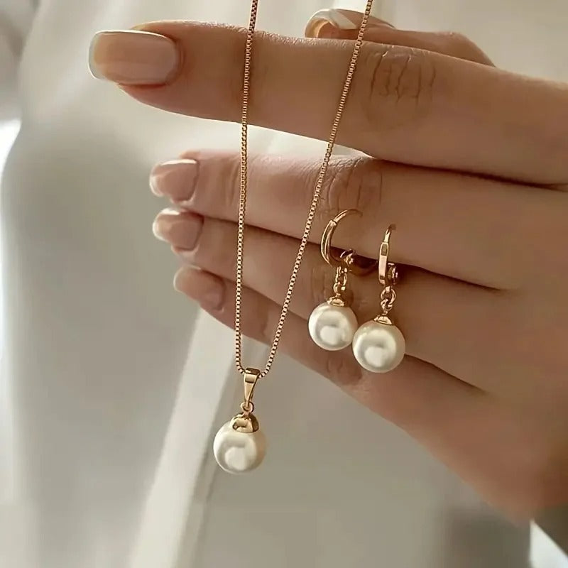 3pc Round Pearl Necklace and Earring Set