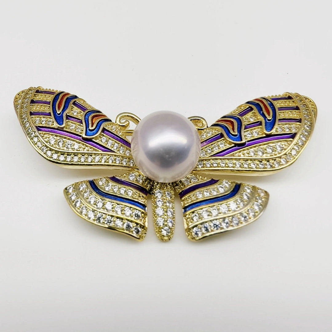 Majestic Pearl Wing Brooch