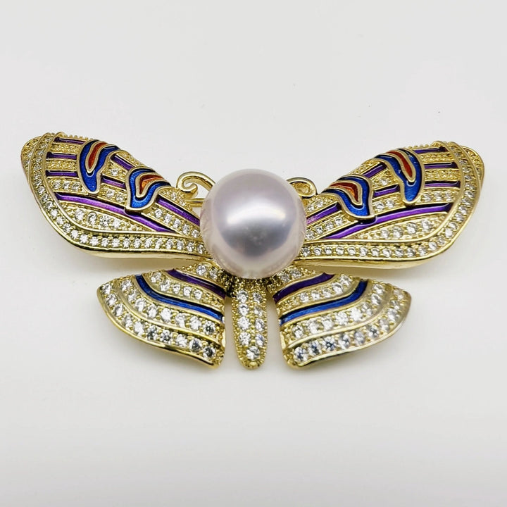 Majestic Pearl Wing Brooch