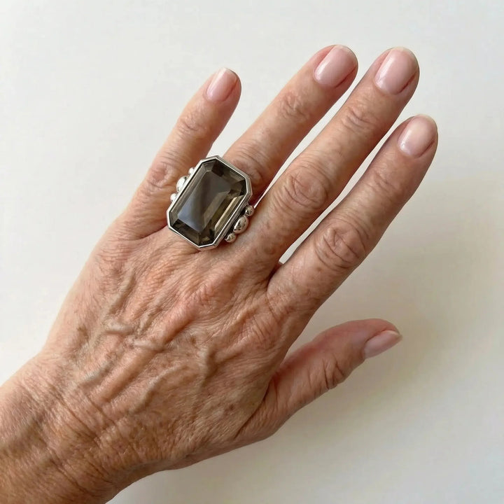 Marique French Vintage Noir Ring