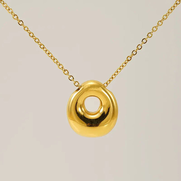 Necklace with balloon letters in 18 karat gold-plated stainless steel