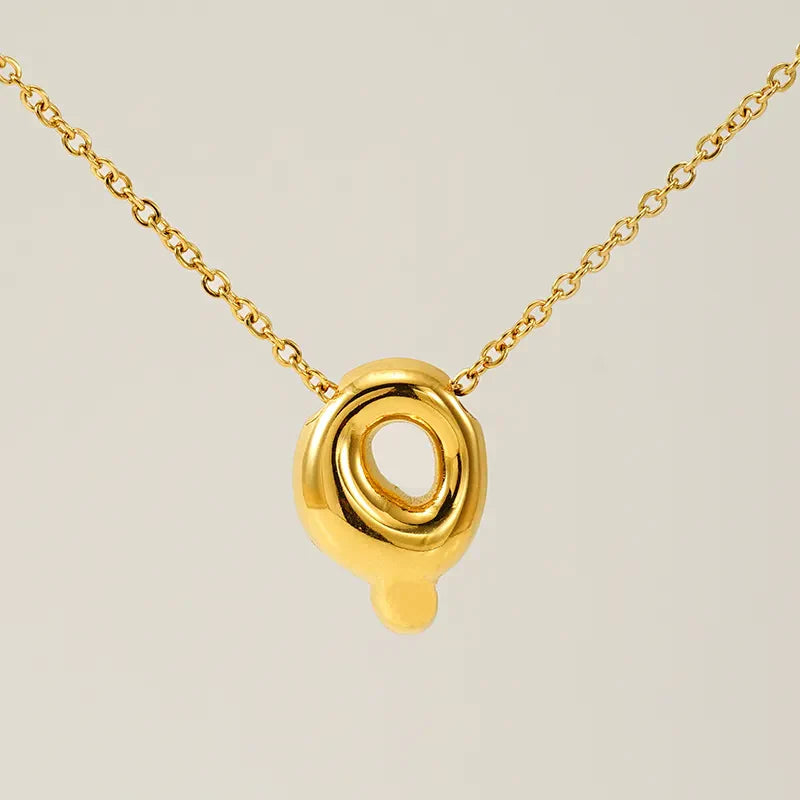 Necklace with balloon letters in 18 karat gold-plated stainless steel