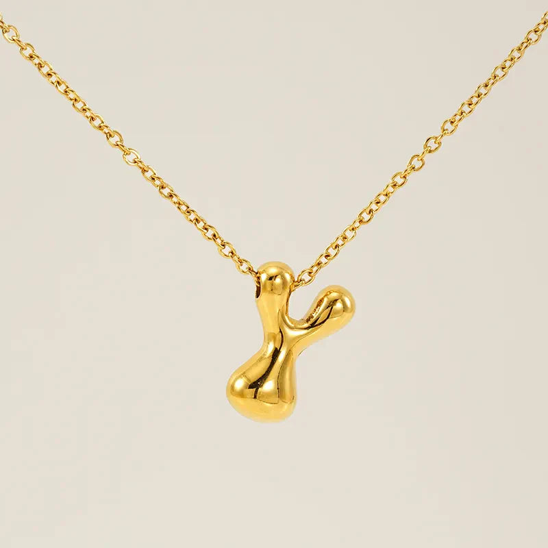 Necklace with balloon letters in 18 karat gold-plated stainless steel