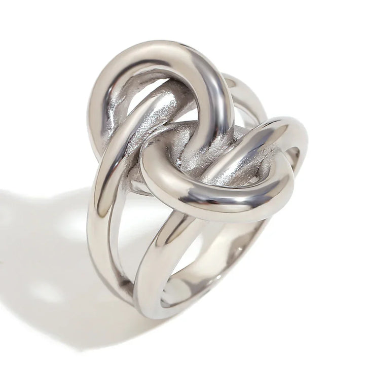 Double Knot Harmony Ring in 18K Gold