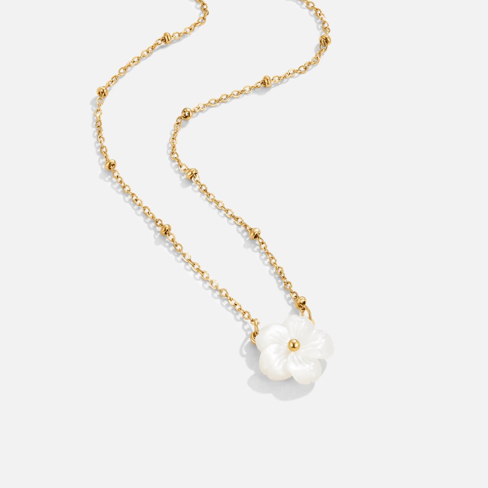 Necklace with White Flower - White Blossom